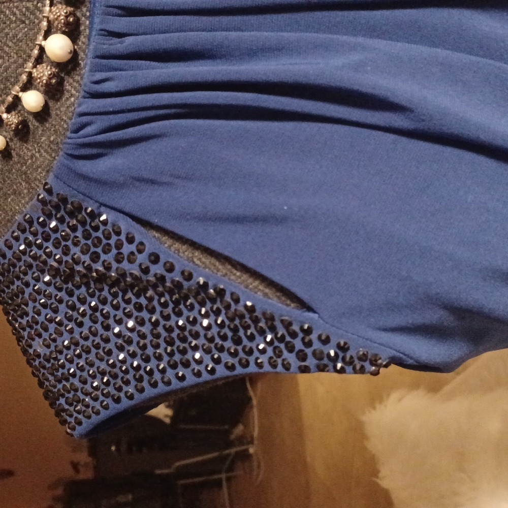 Cache Dress - Picture 4 of 14